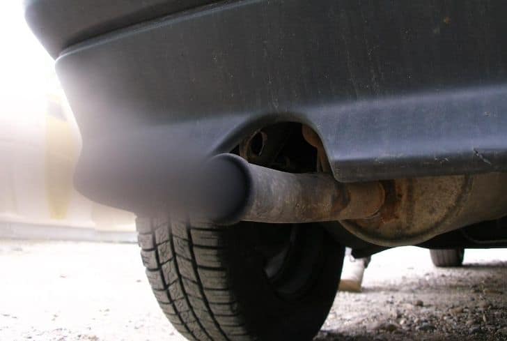 如何控制汽车空气污染？